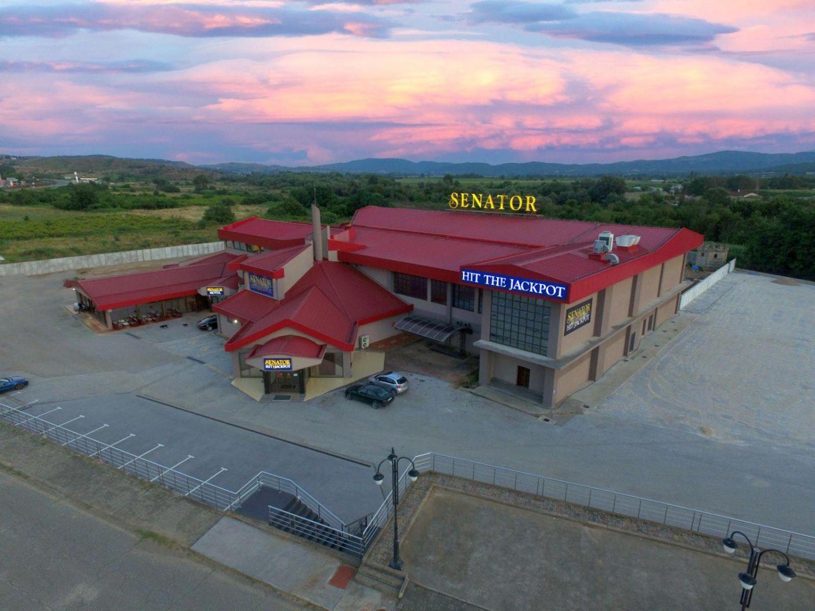 غيفيغليا Casino Motel Senator المظهر الخارجي الصورة