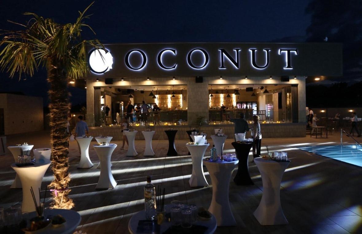 غيفيغليا Casino Motel Senator المظهر الخارجي الصورة