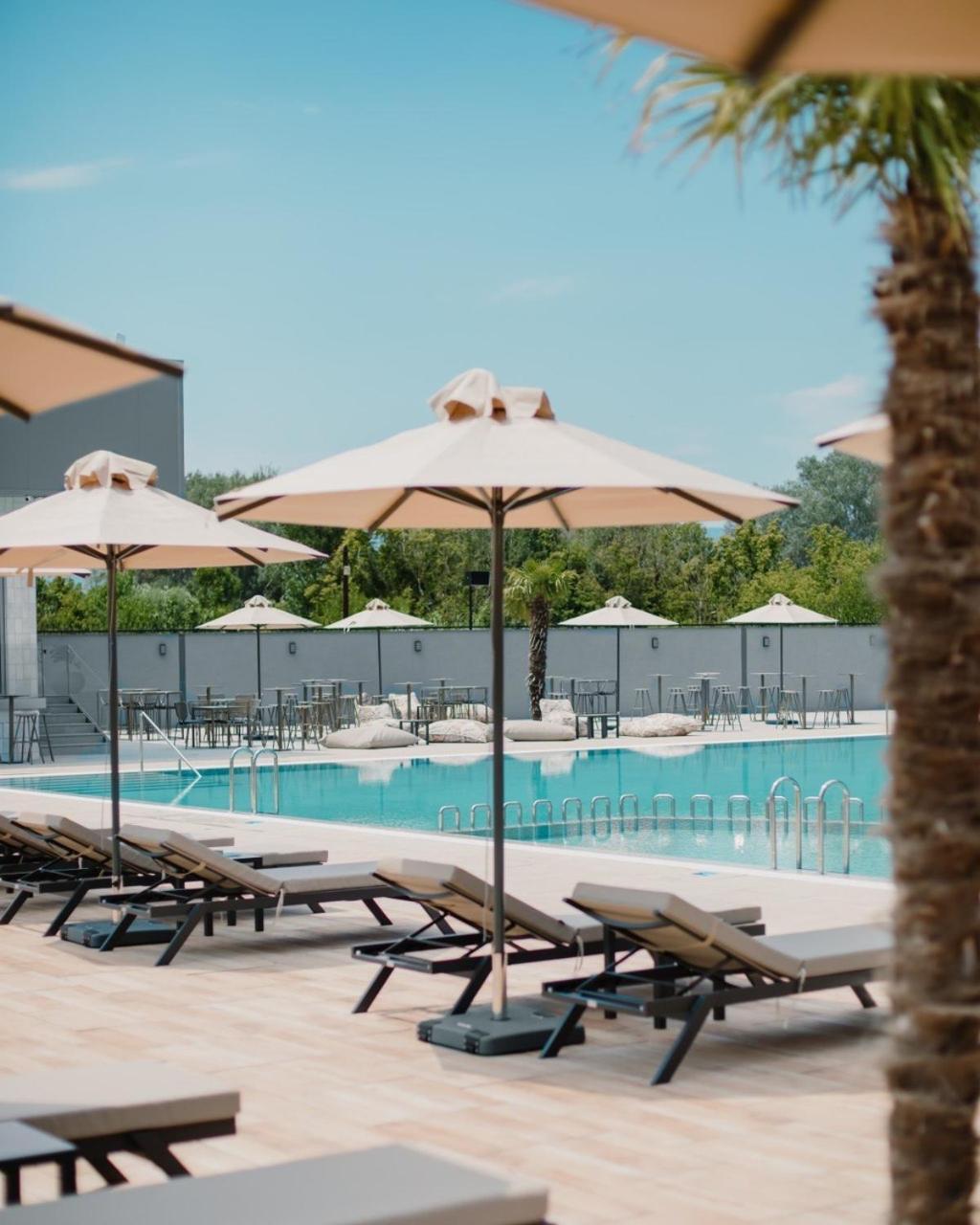 غيفيغليا Casino Motel Senator المظهر الخارجي الصورة
