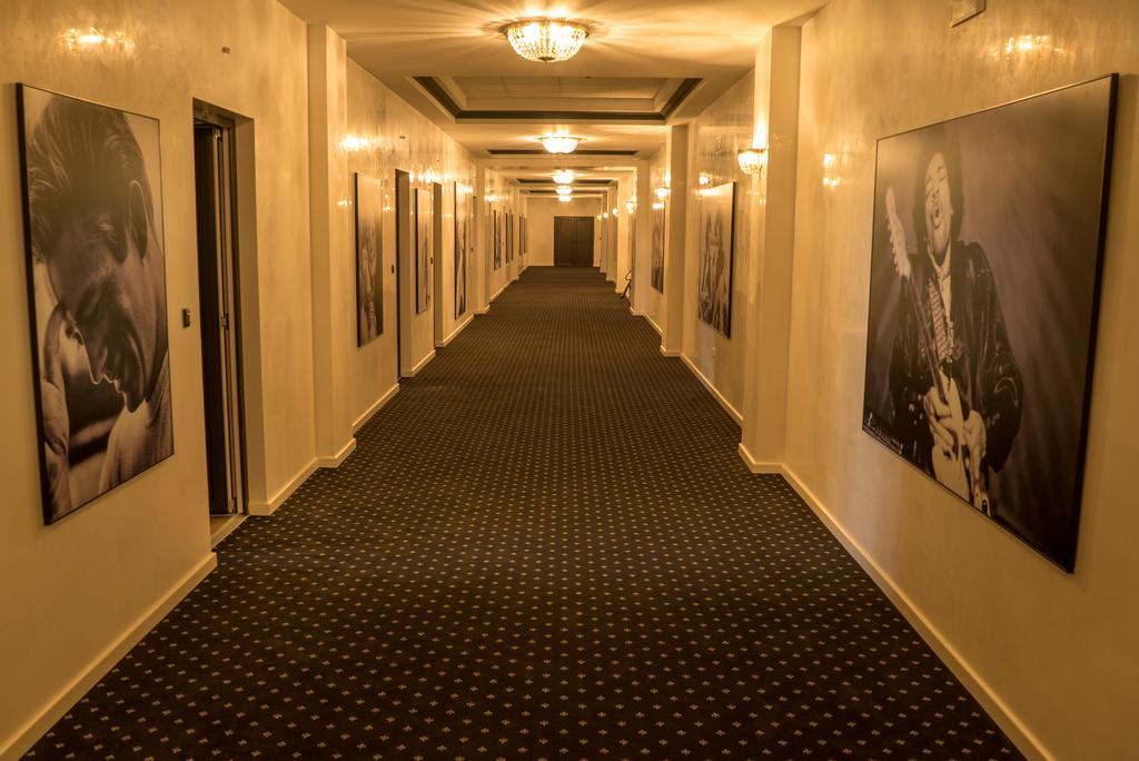 غيفيغليا Casino Motel Senator المظهر الخارجي الصورة